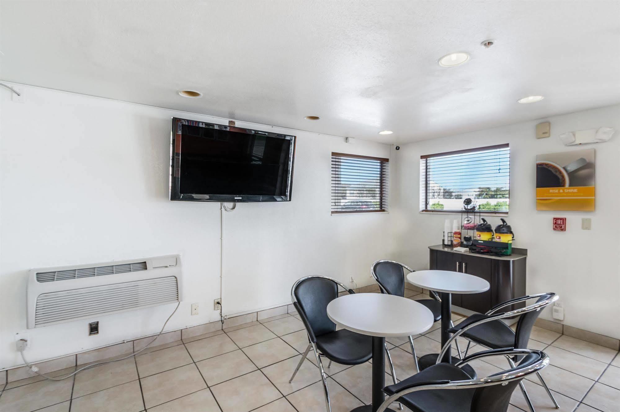 Motel 6-San Marcos, Tx - North Экстерьер фото